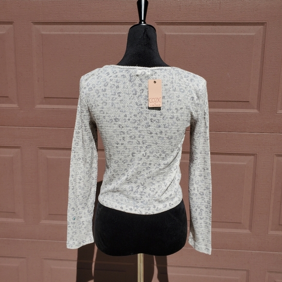 NWT Cozie by Pink Rose White Gray Leopard Print Drawstring Crop Top Size Small - Picture 2 of 15